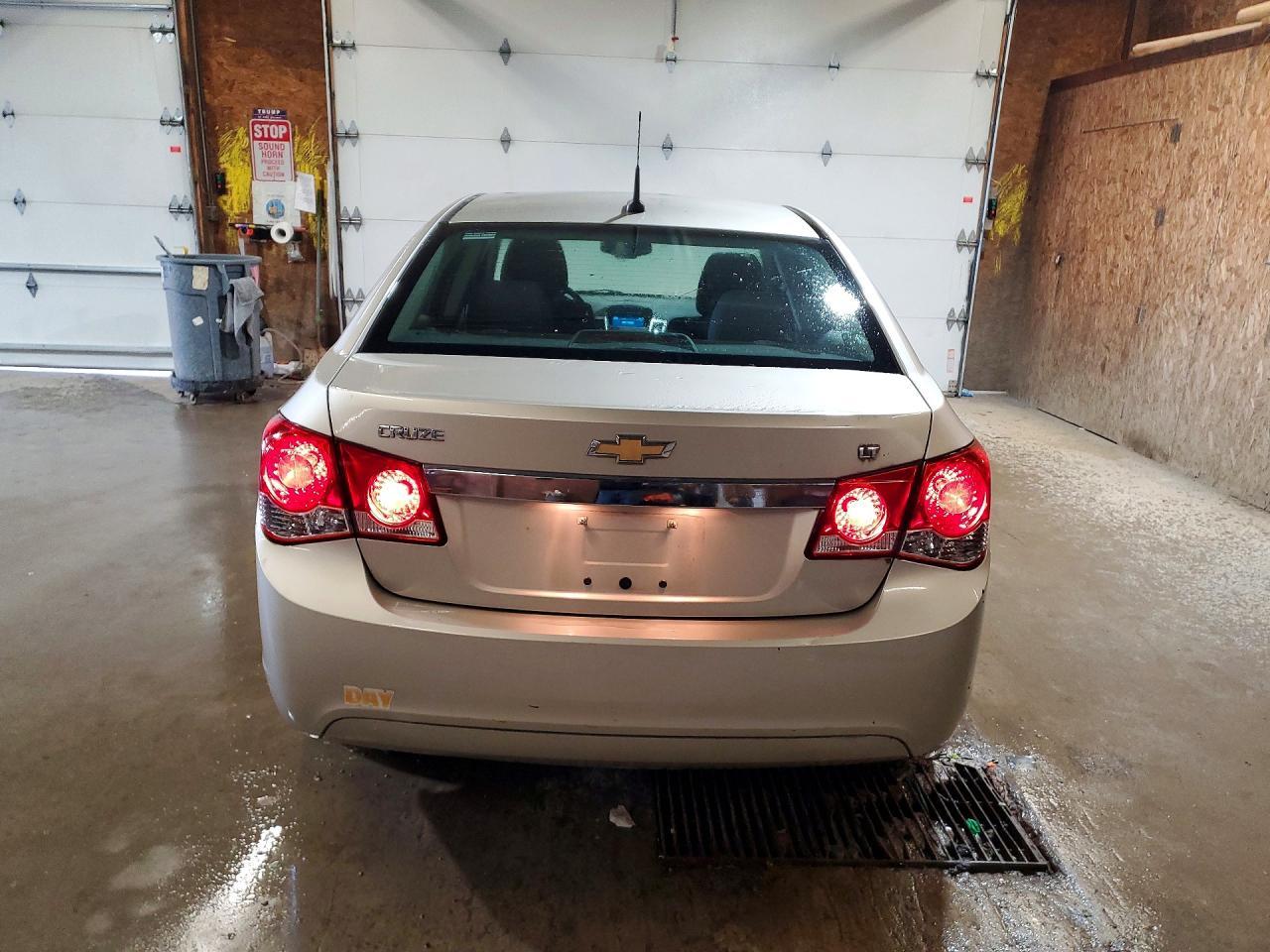 2013 Chevrolet Cruze Lt - Image 6
