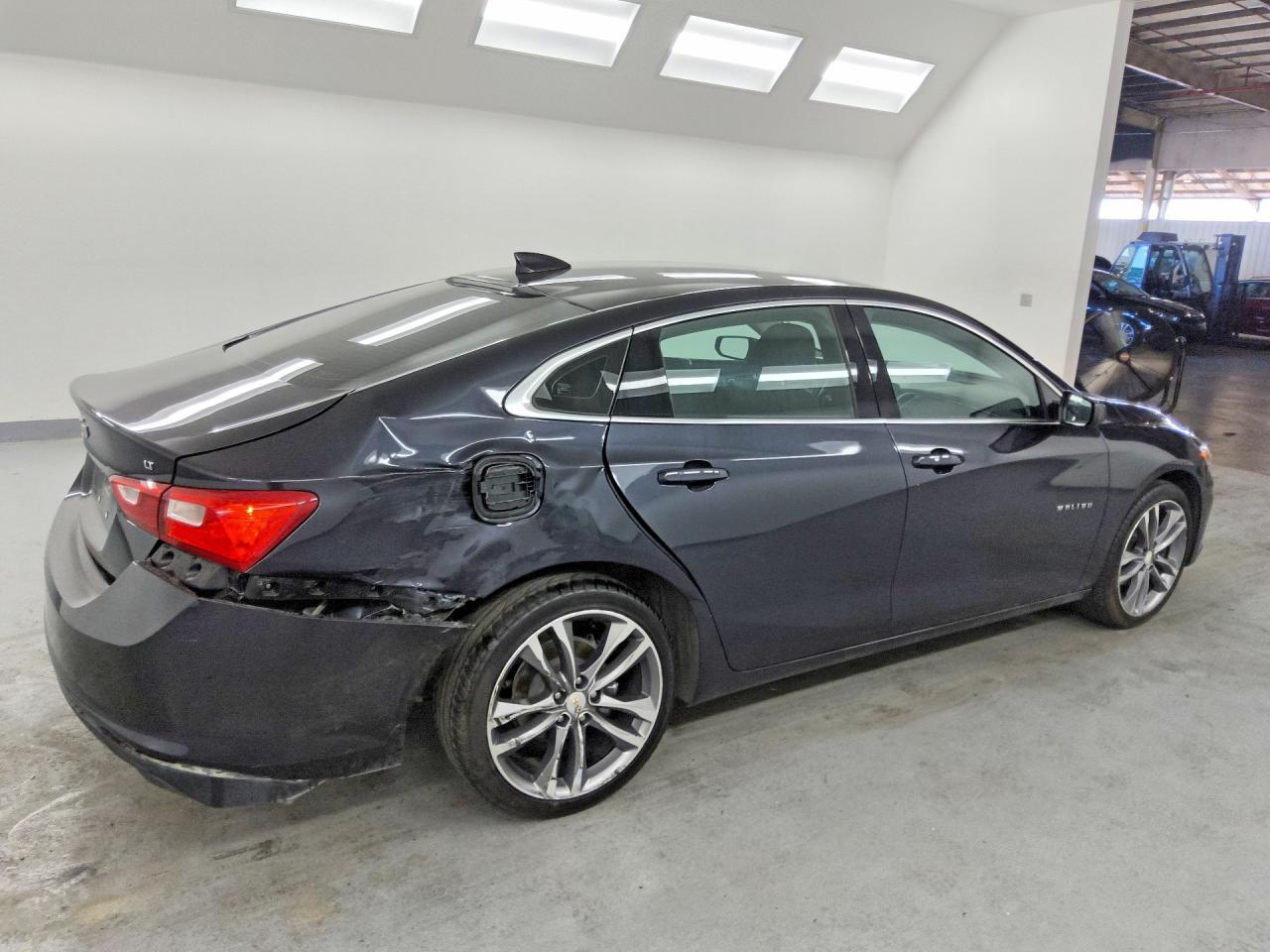 2023 Chevrolet Malibu Lt - Image 3