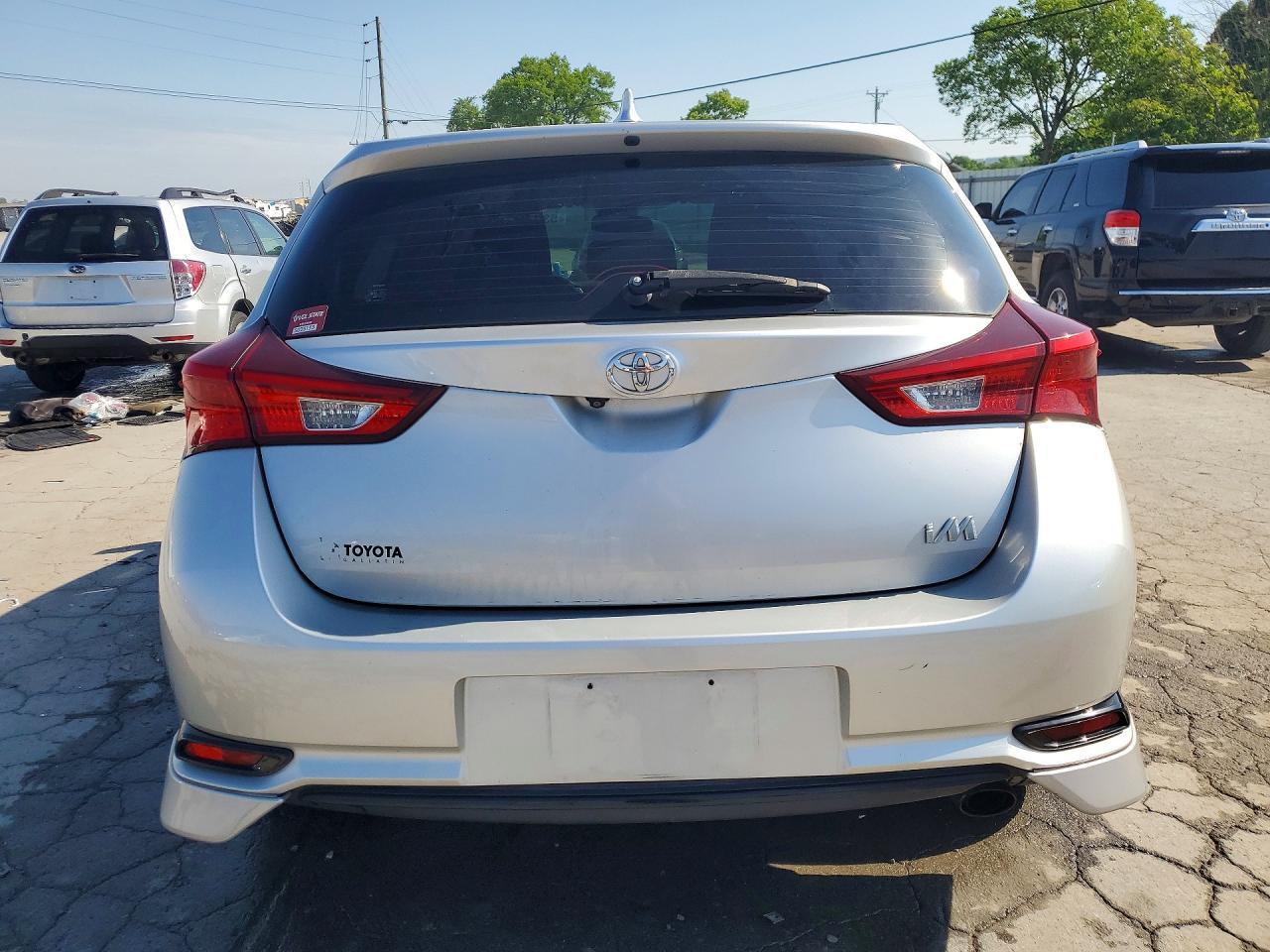 2018 Toyota Corolla Im Base - Image 6