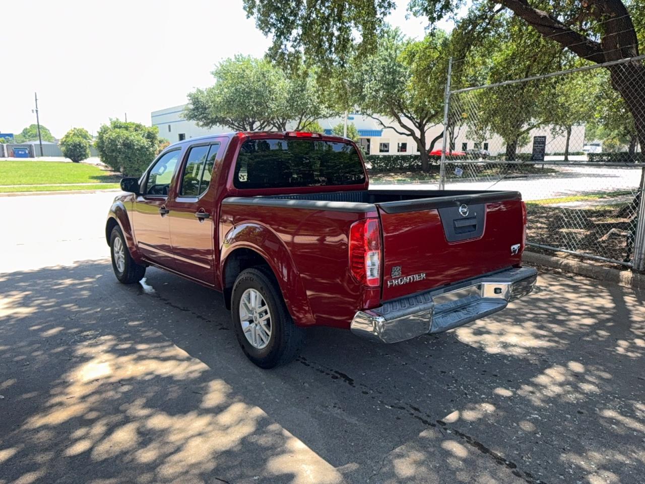 2016 Nissan Frontier Sv - Image 3