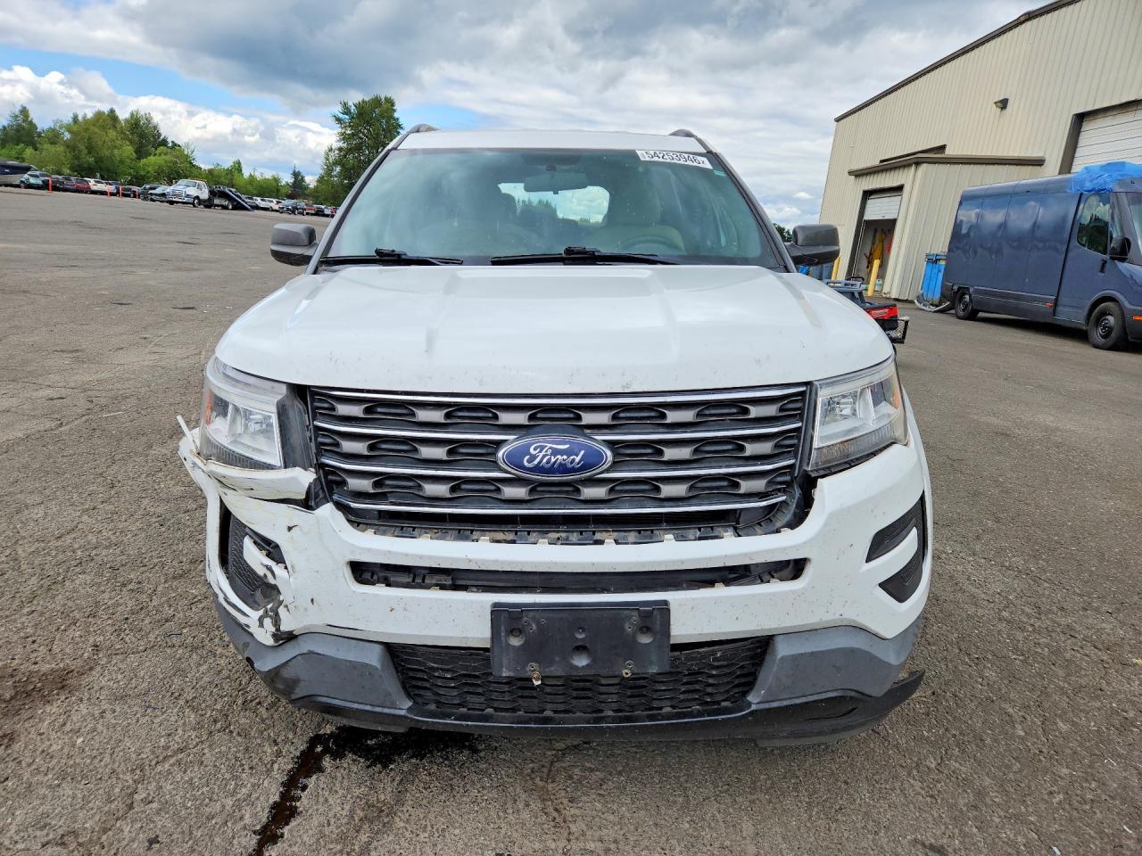 2017 Ford Explorer - Фото 5