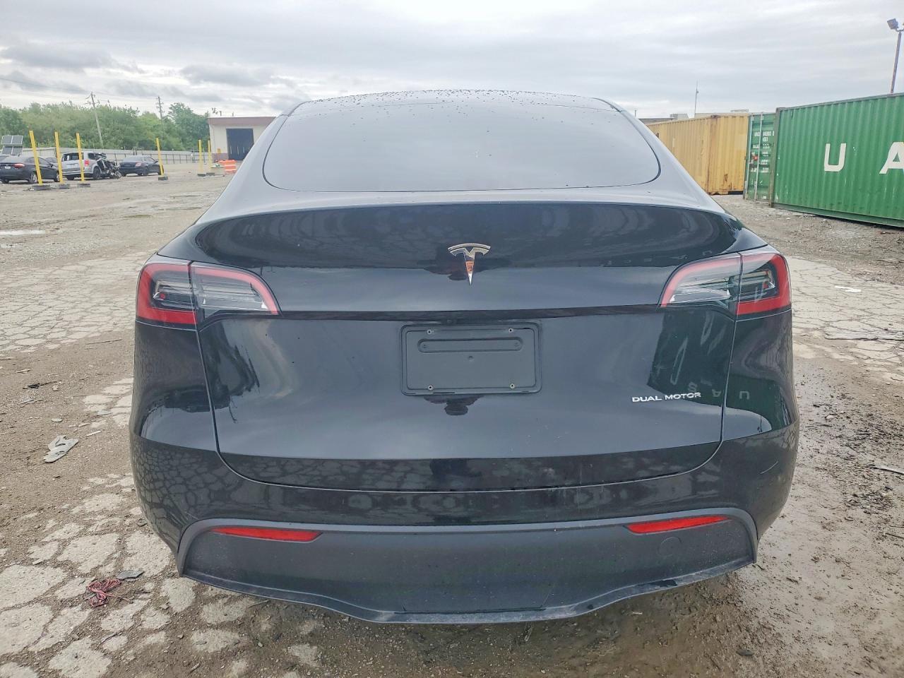 2023 Tesla Model Y - Image 6