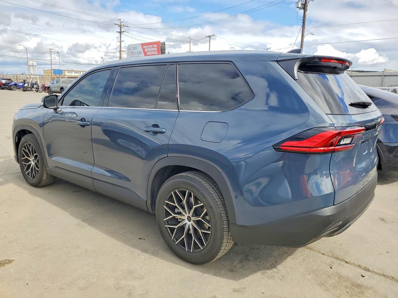 2024 Toyota Grand Highlander Limited - Image 2