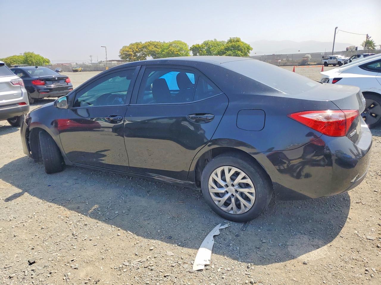 2018 Toyota Corolla Le - Фото 2