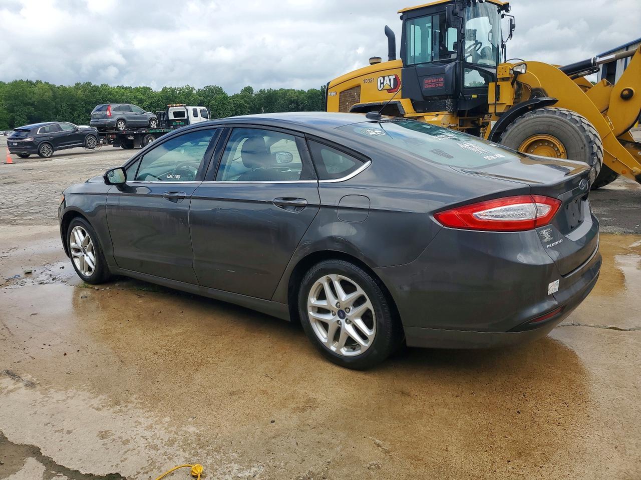 2016 Ford Fusion Se - Image 2