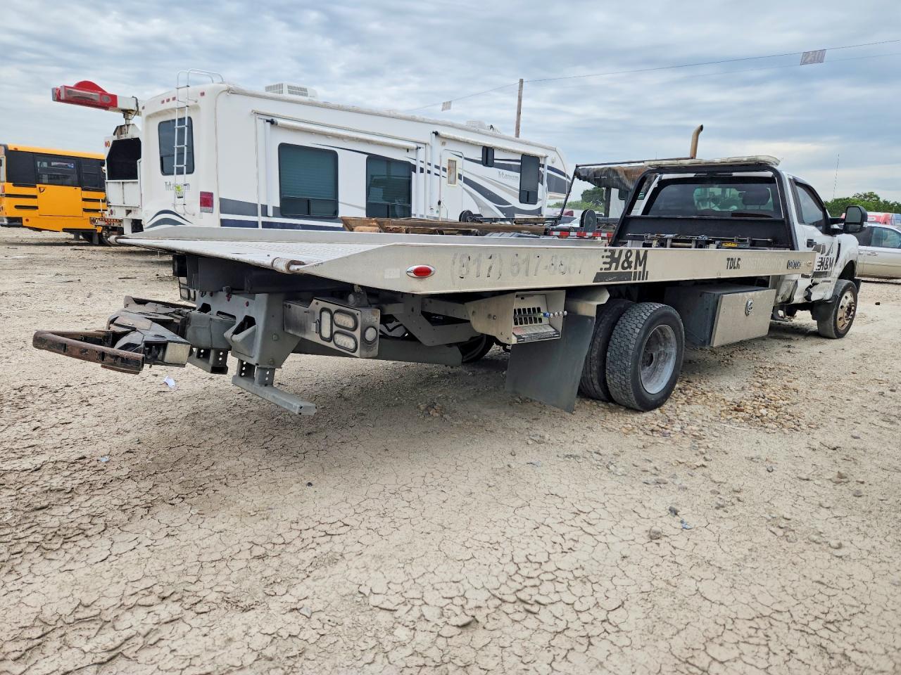 2019 Ford F550 Super Duty - Фото 3