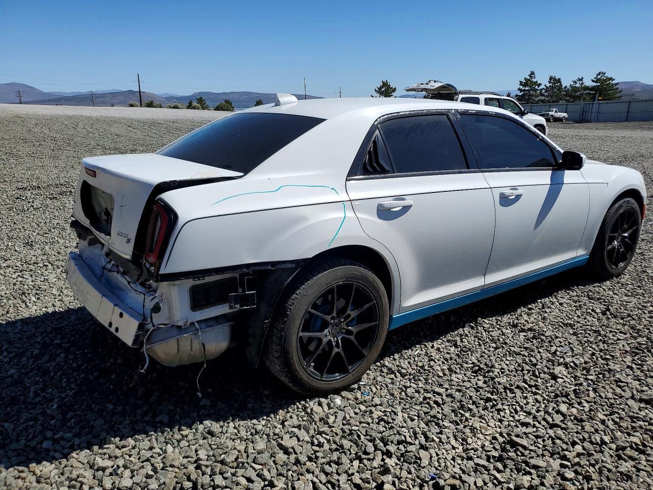 2019 Chrysler 300 S - Image 3