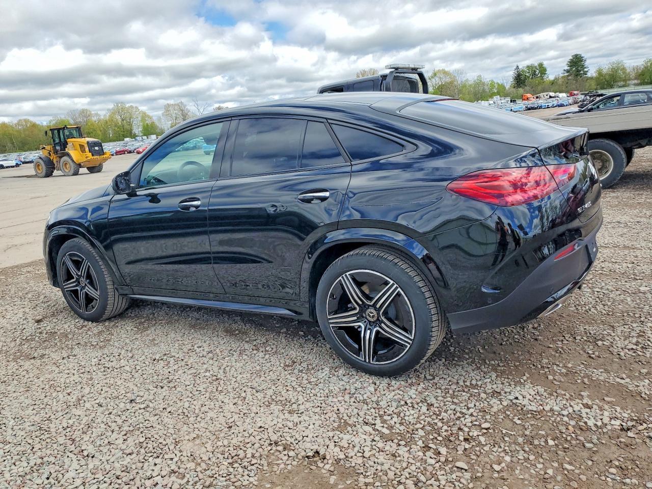 2026 Mercedes-Benz Gle Coupe 450 4Matic - Image 2