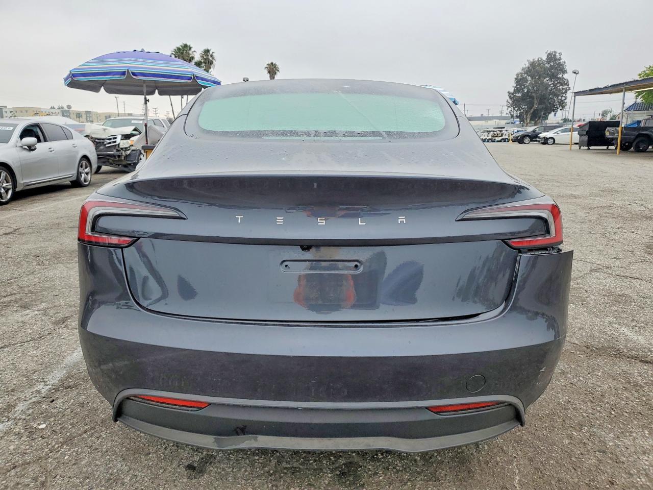 2025 Tesla Model 3 - Image 6