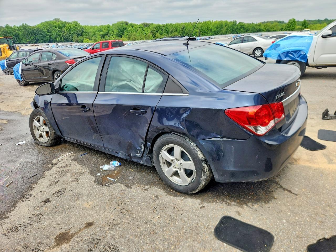 2014 Chevrolet Cruze Lt - Image 2
