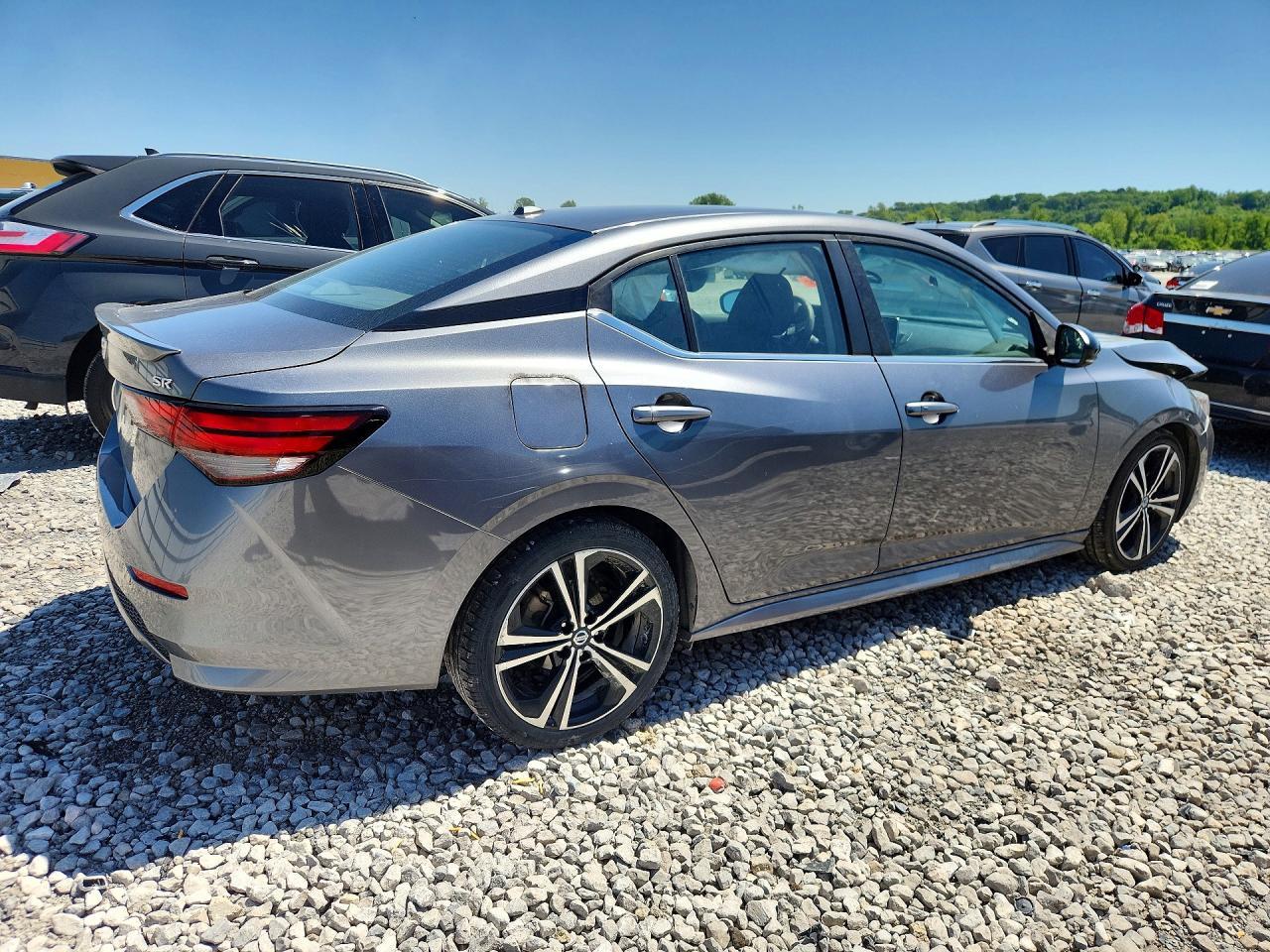 2020 Nissan Sentra Sr - Фото 3