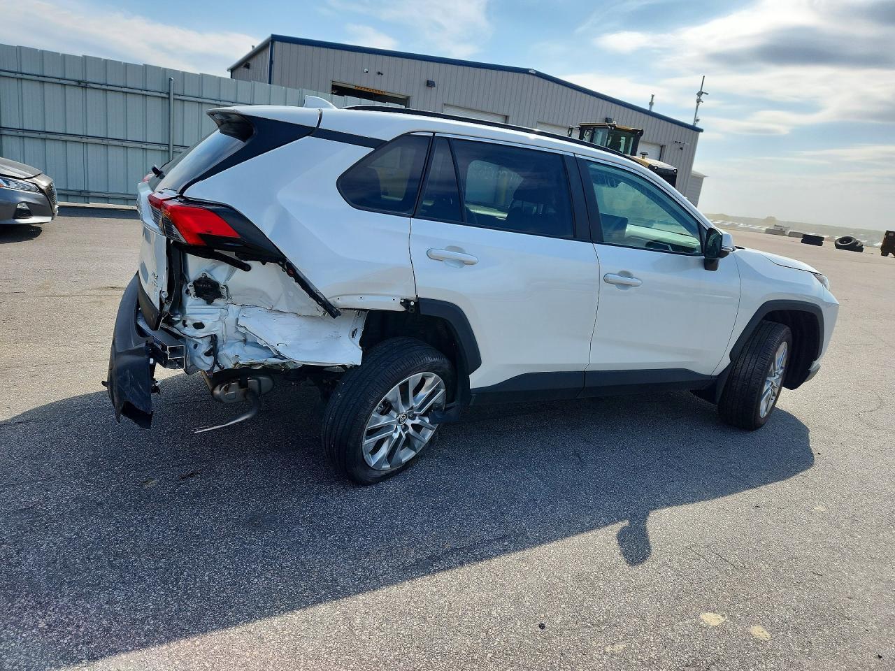 2024 Toyota Rav4 Xle Premium - Фото 3