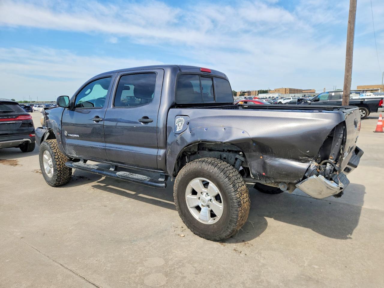 2013 Toyota Tacoma Double Cab Prerunner - Фото 2