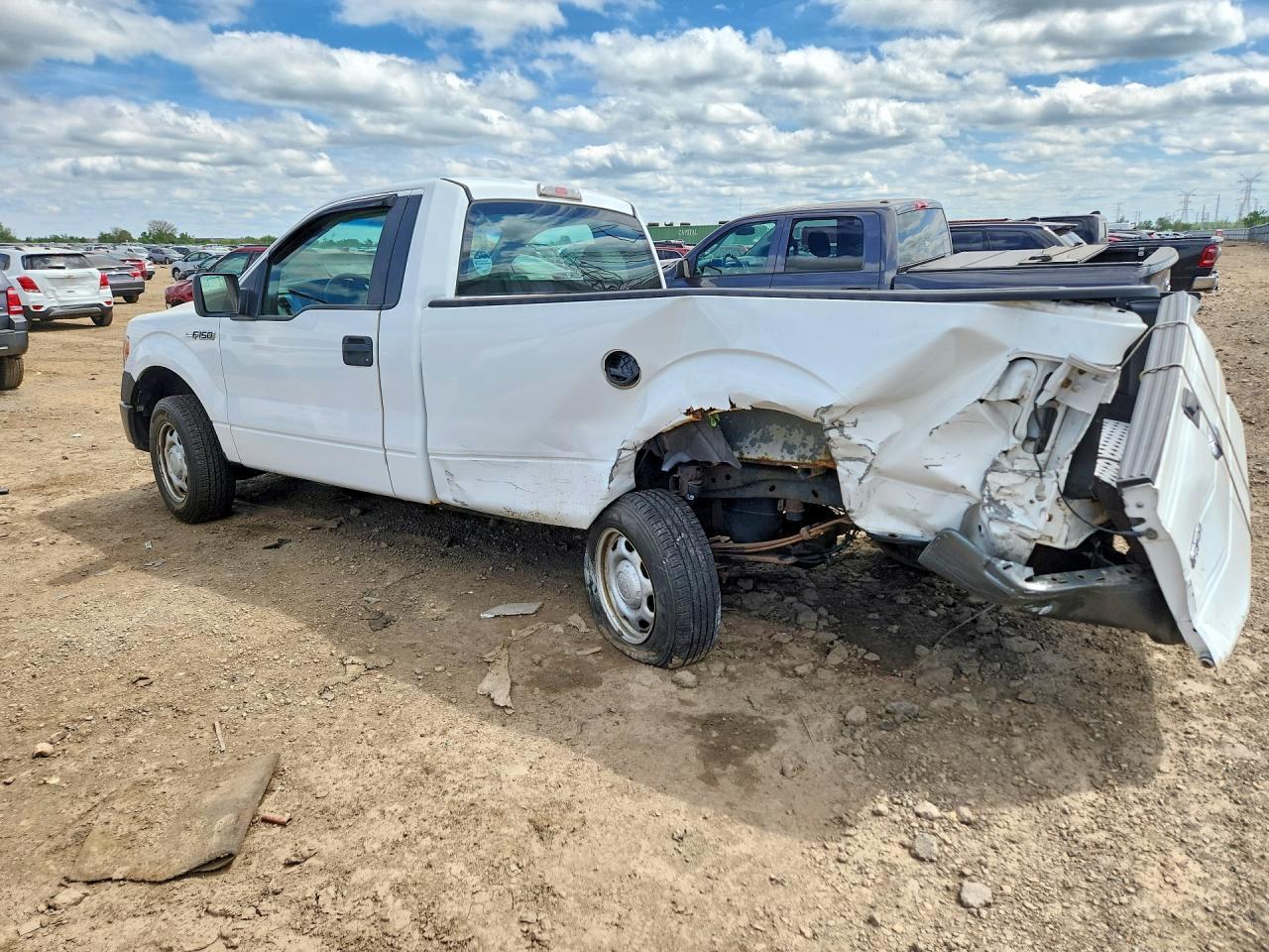 2010 Ford F150 - Фото 2