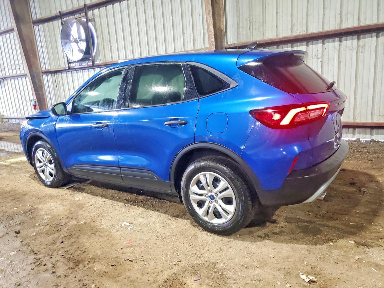 2023 Ford Escape - Image 2