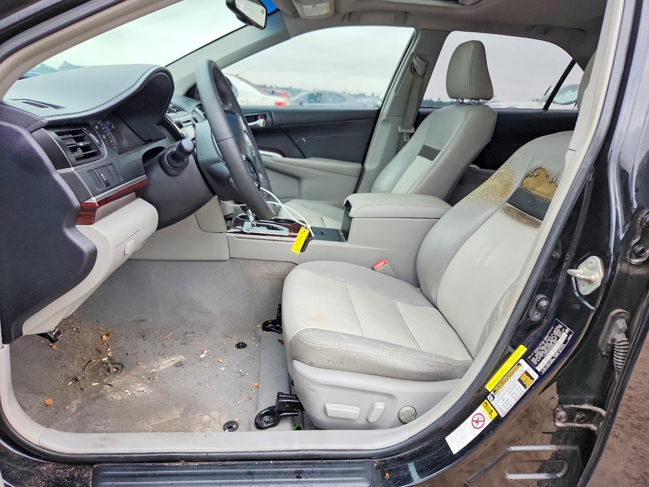 2013 Toyota Camry Xle V6 - Image 7