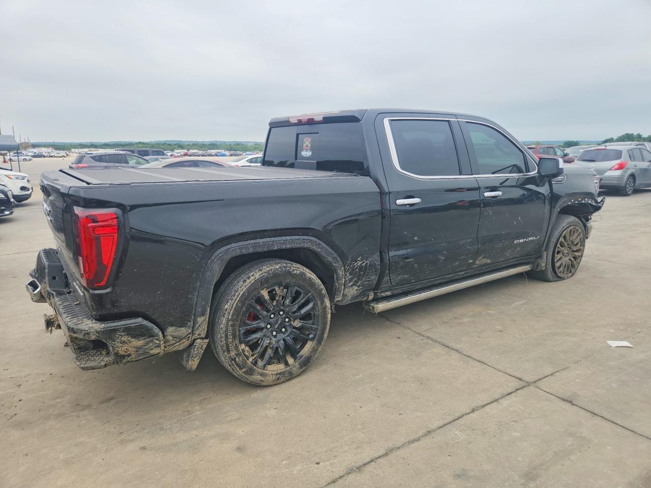2024 GMC Sierra K1500 Denali Ultimate - Image 3