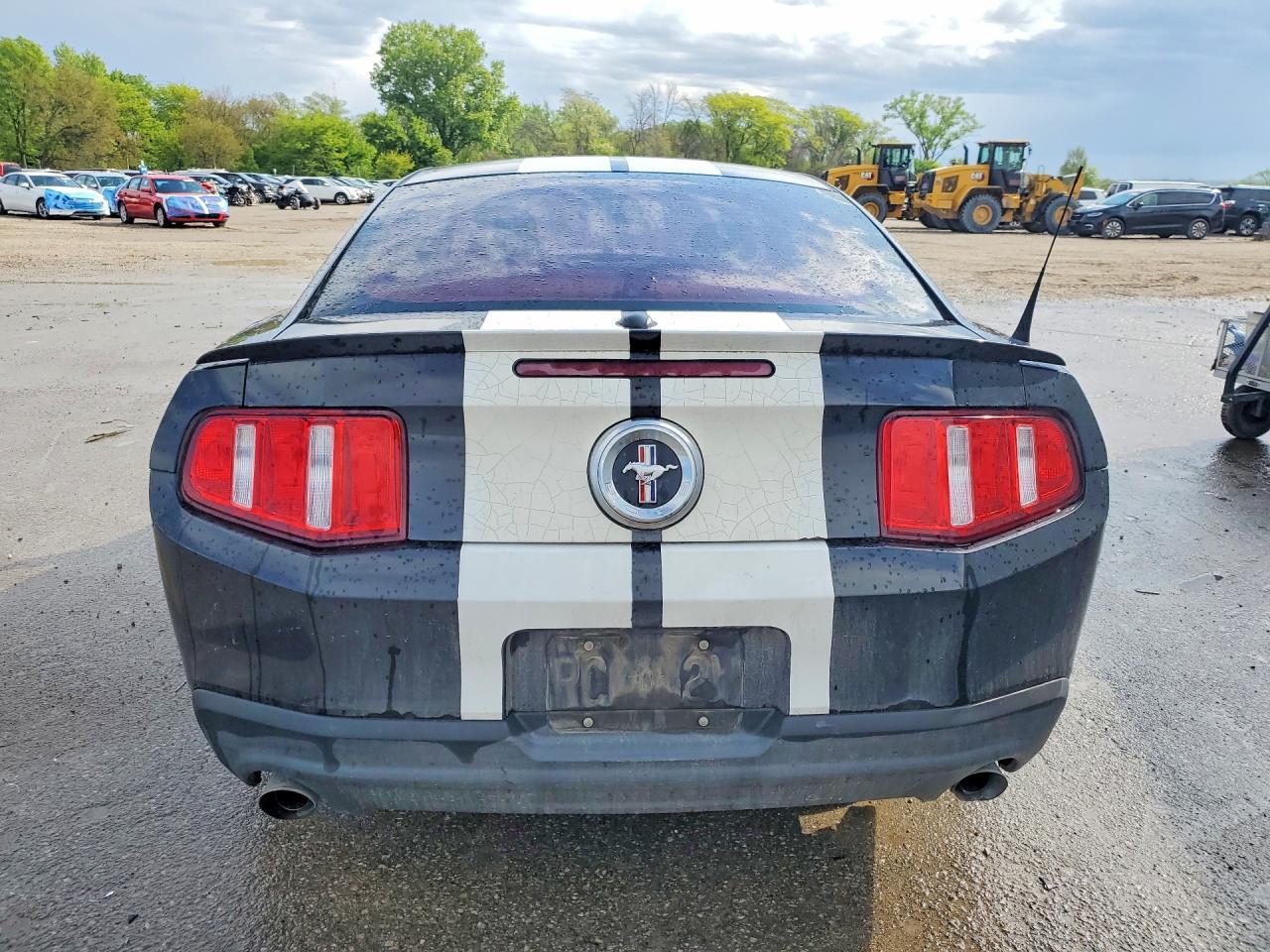 2011 Ford Mustang - Image 6