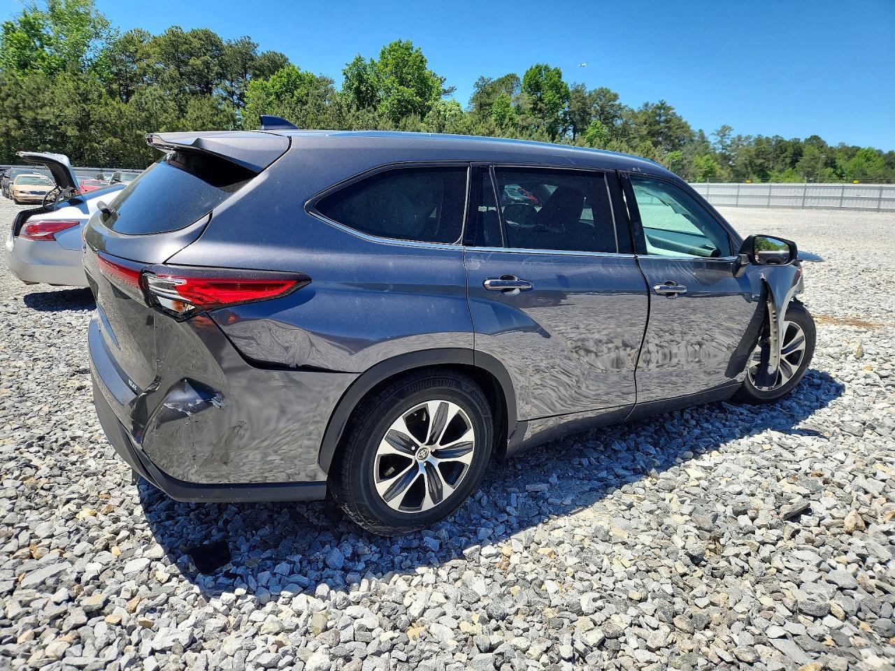 2021 Toyota Highlander Xle - Фото 3