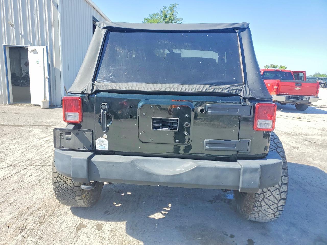 2012 Jeep Wrangler Sport - Фото 6
