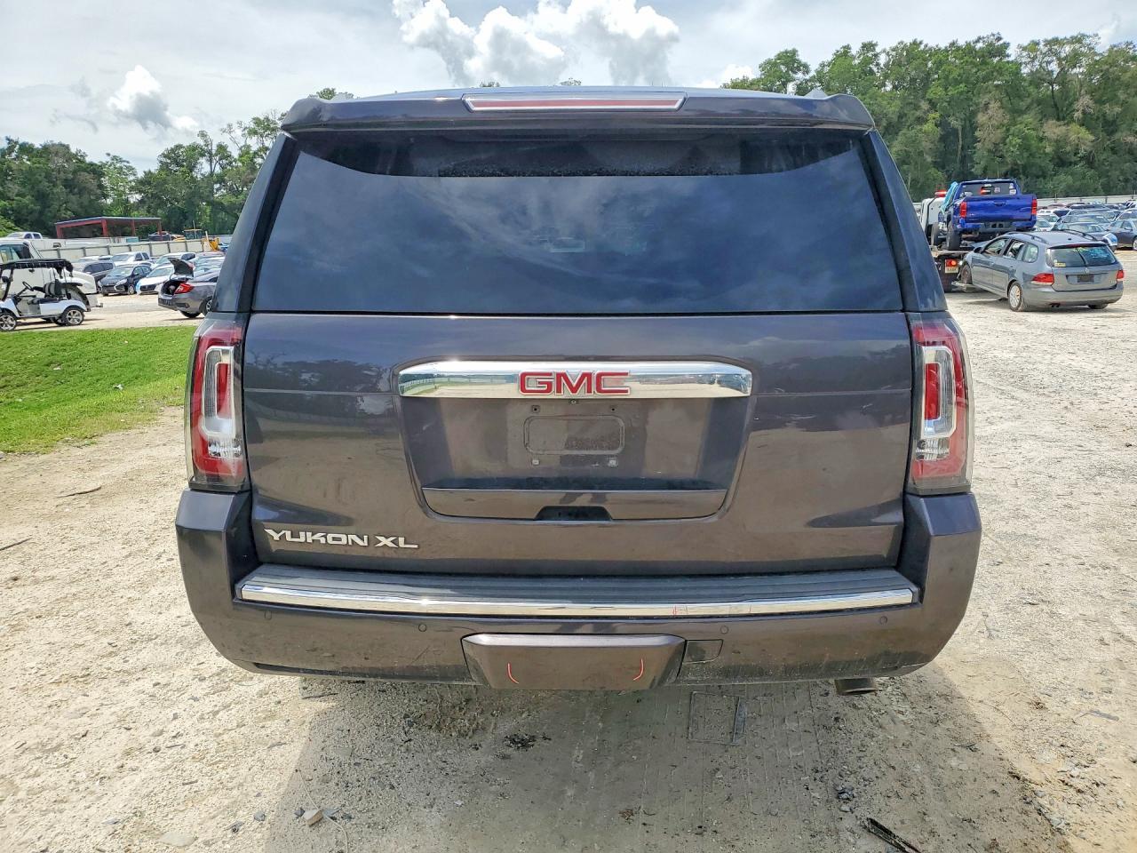2017 GMC Yukon Xl Denali - Фото 6