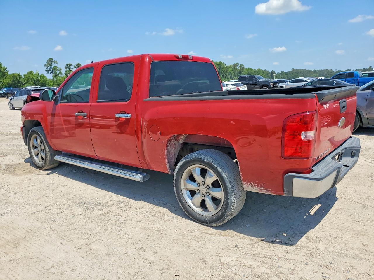 2008 Chevrolet Silverado C1500 - Фото 2