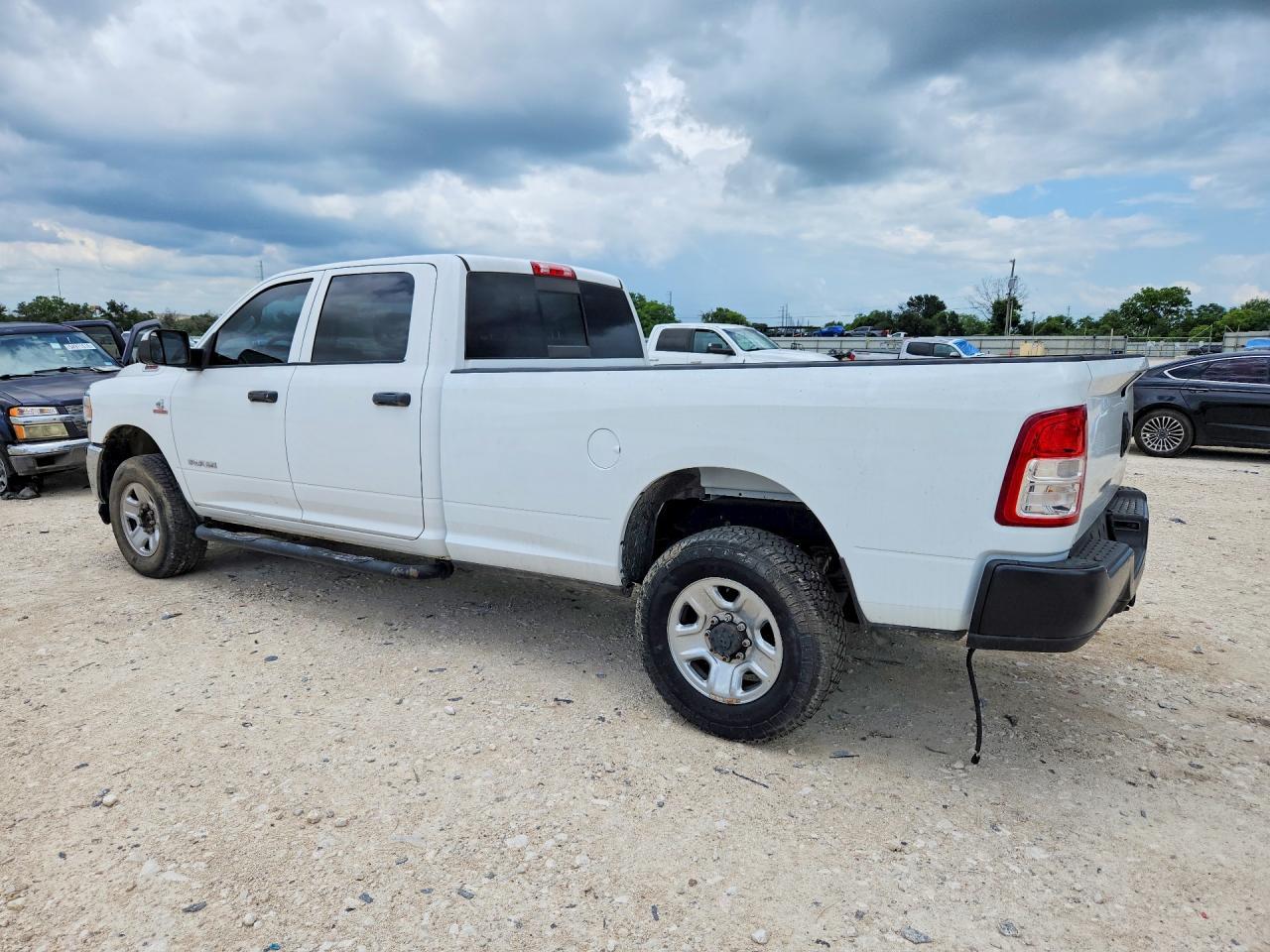 2020 Ram 3500 Tradesman - Фото 2