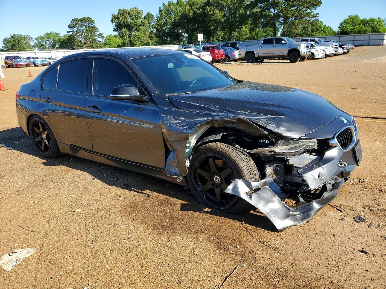 2015 BMW 328 I - Фото 4