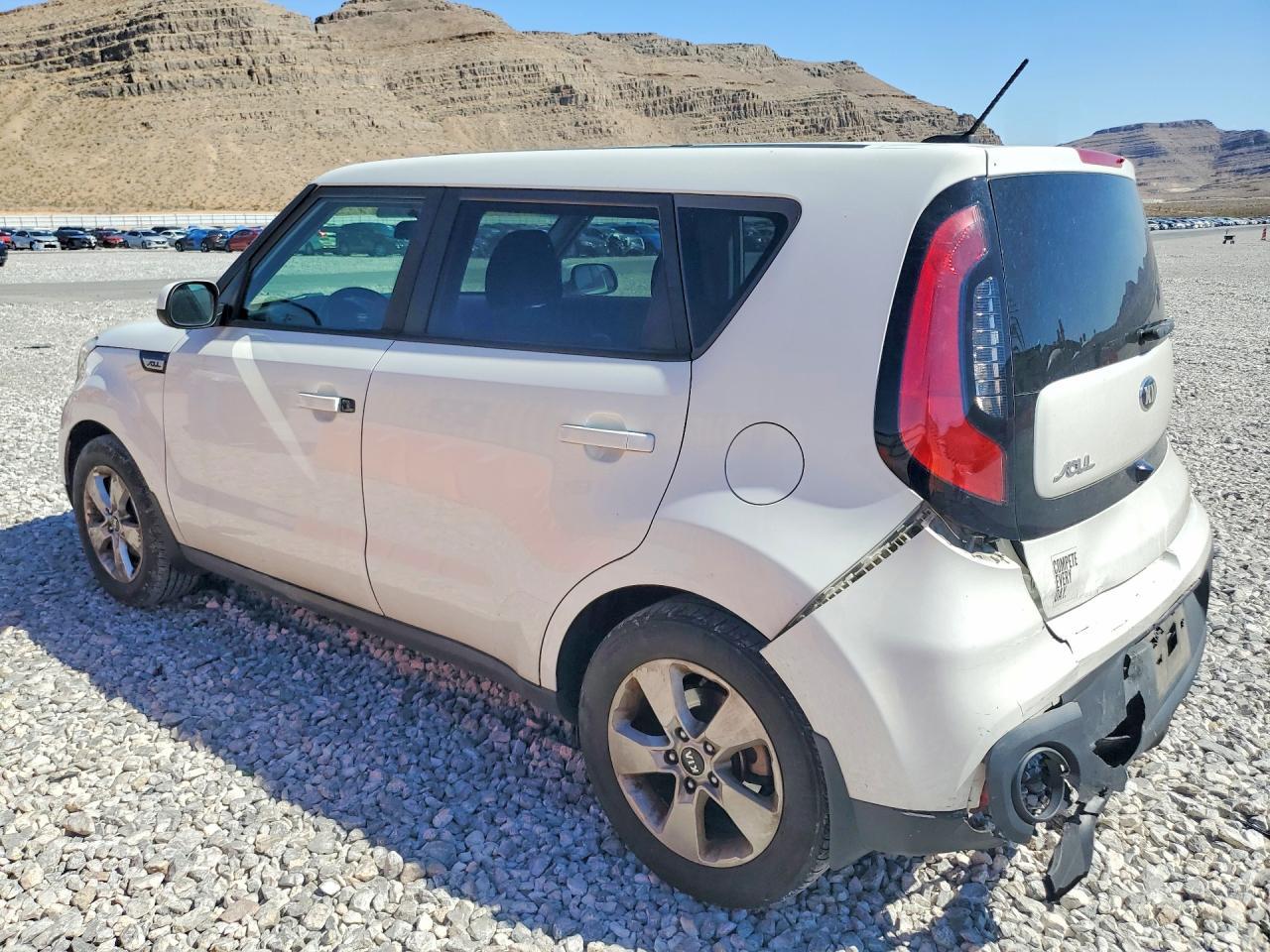 2017 Kia Soul Base - Фото 2