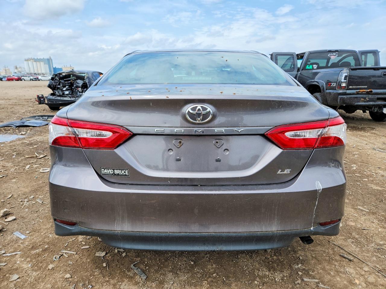 2018 Toyota Camry Le - Фото 6