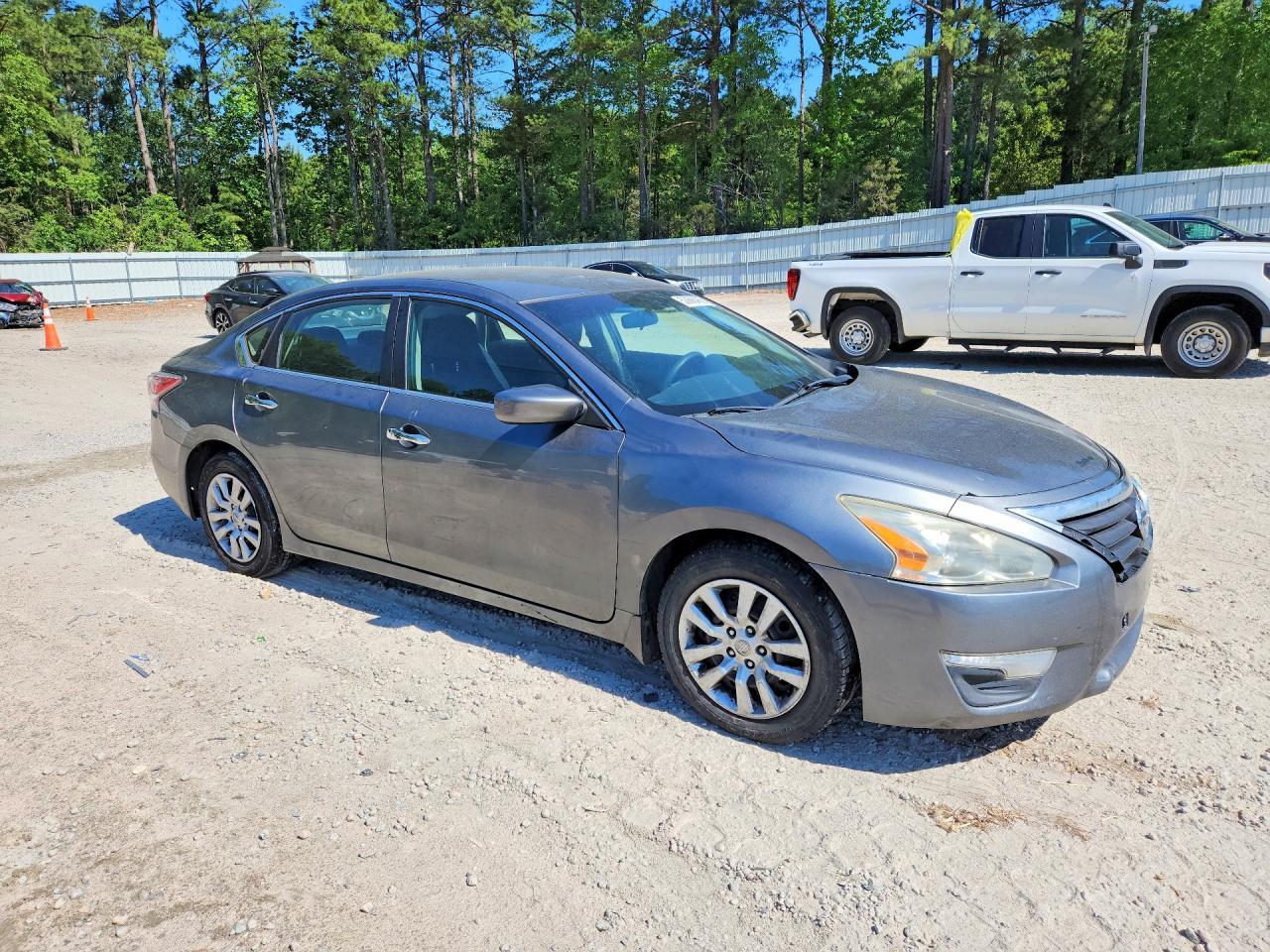 2014 Nissan Altima 2.5 S - Фото 4