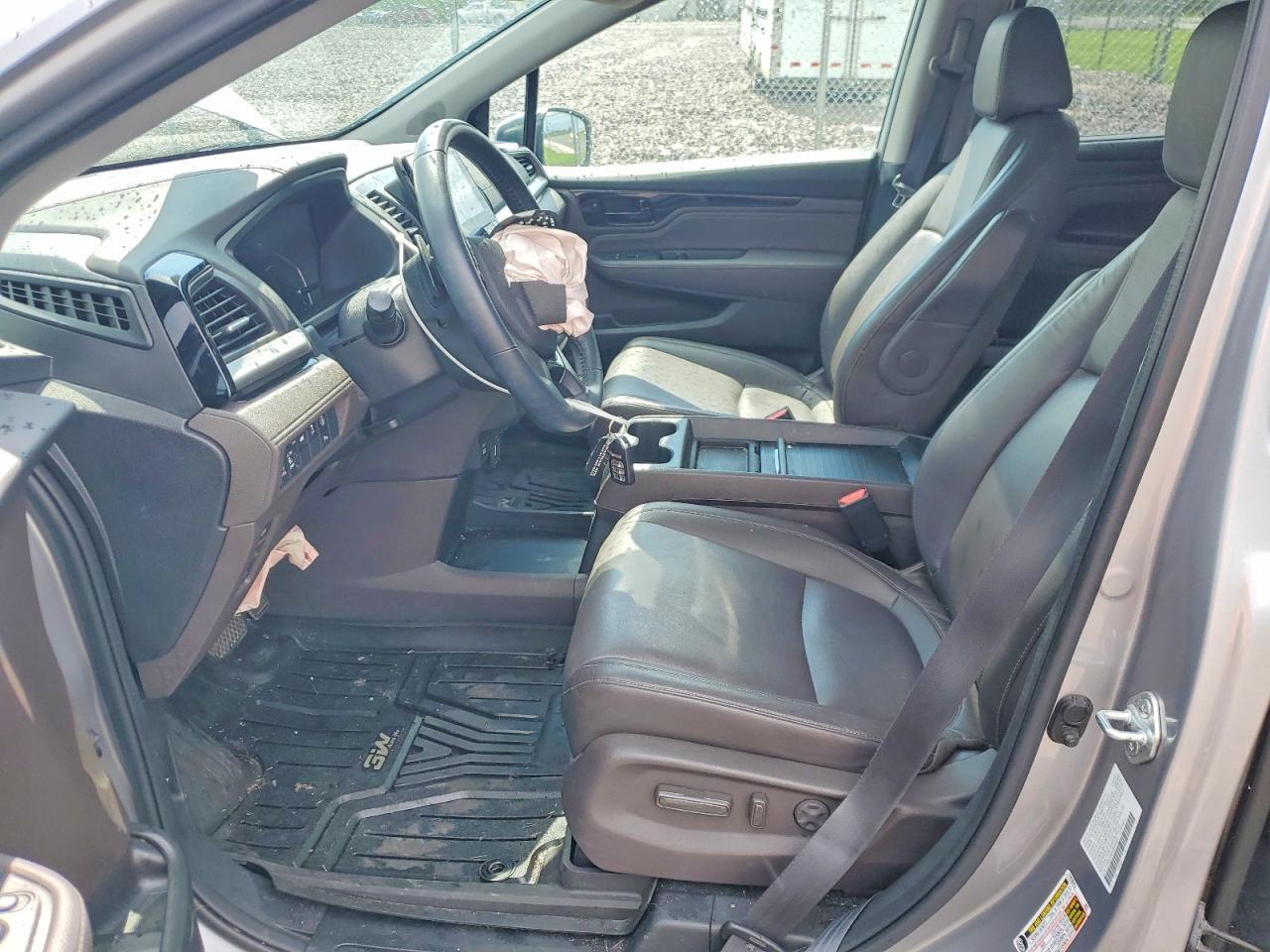 2023 Honda Odyssey Touring - Фото 7