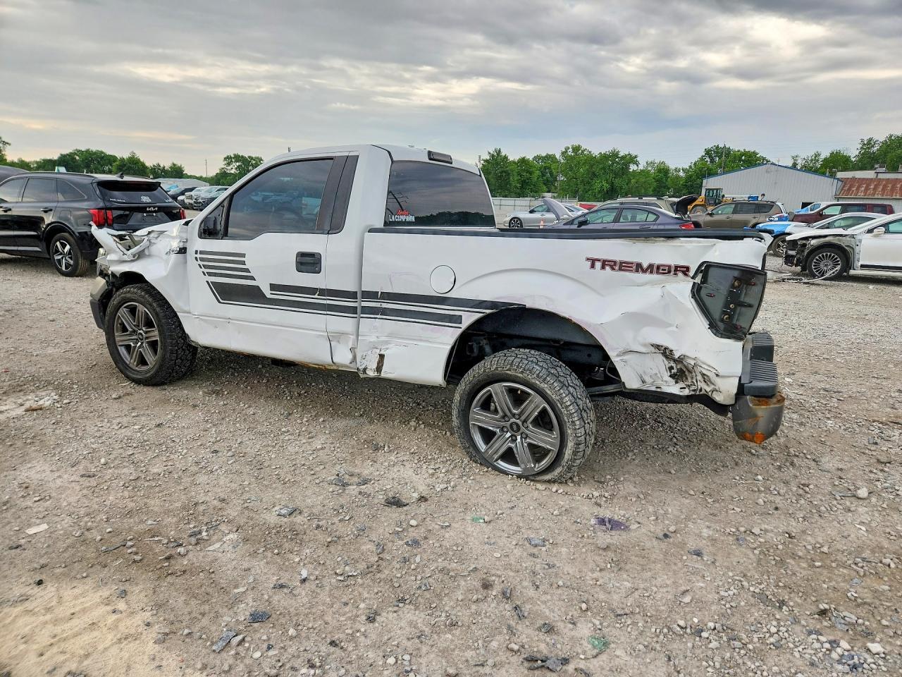 2014 Ford F150 - Image 2