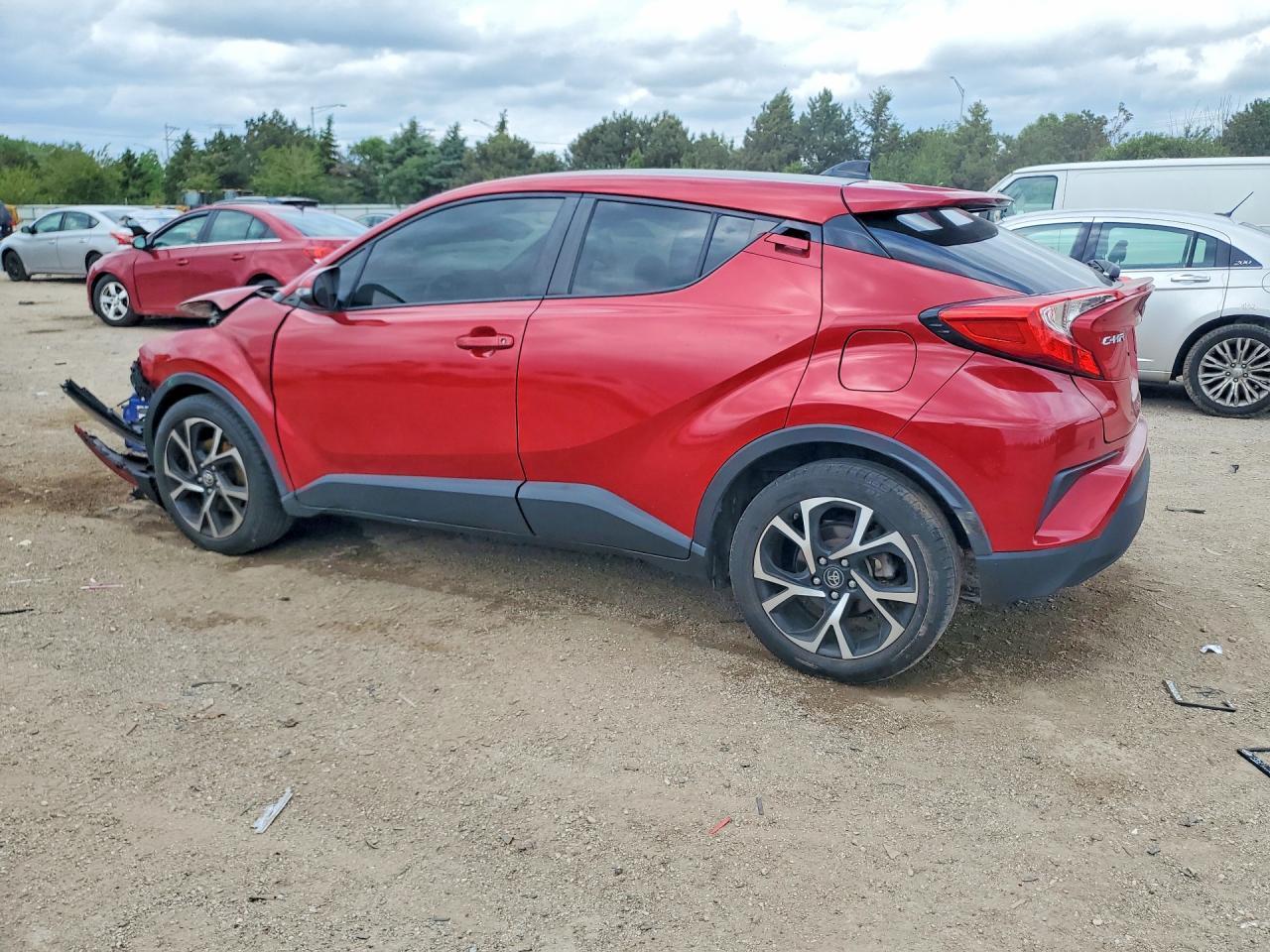 2021 Toyota C-Hr Xle - Фото 2