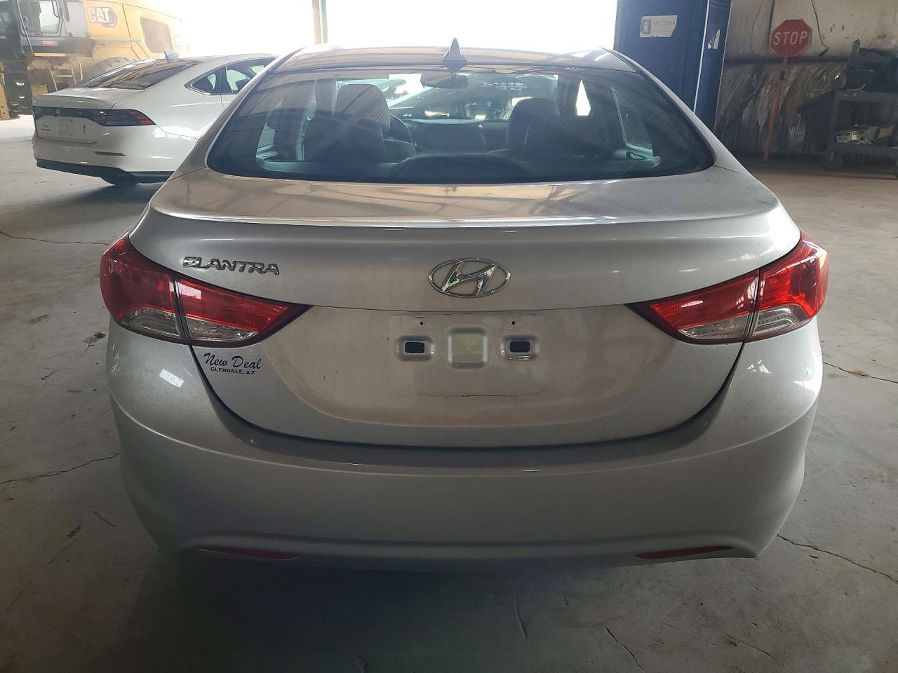 2013 Hyundai Elantra Gls - Image 6