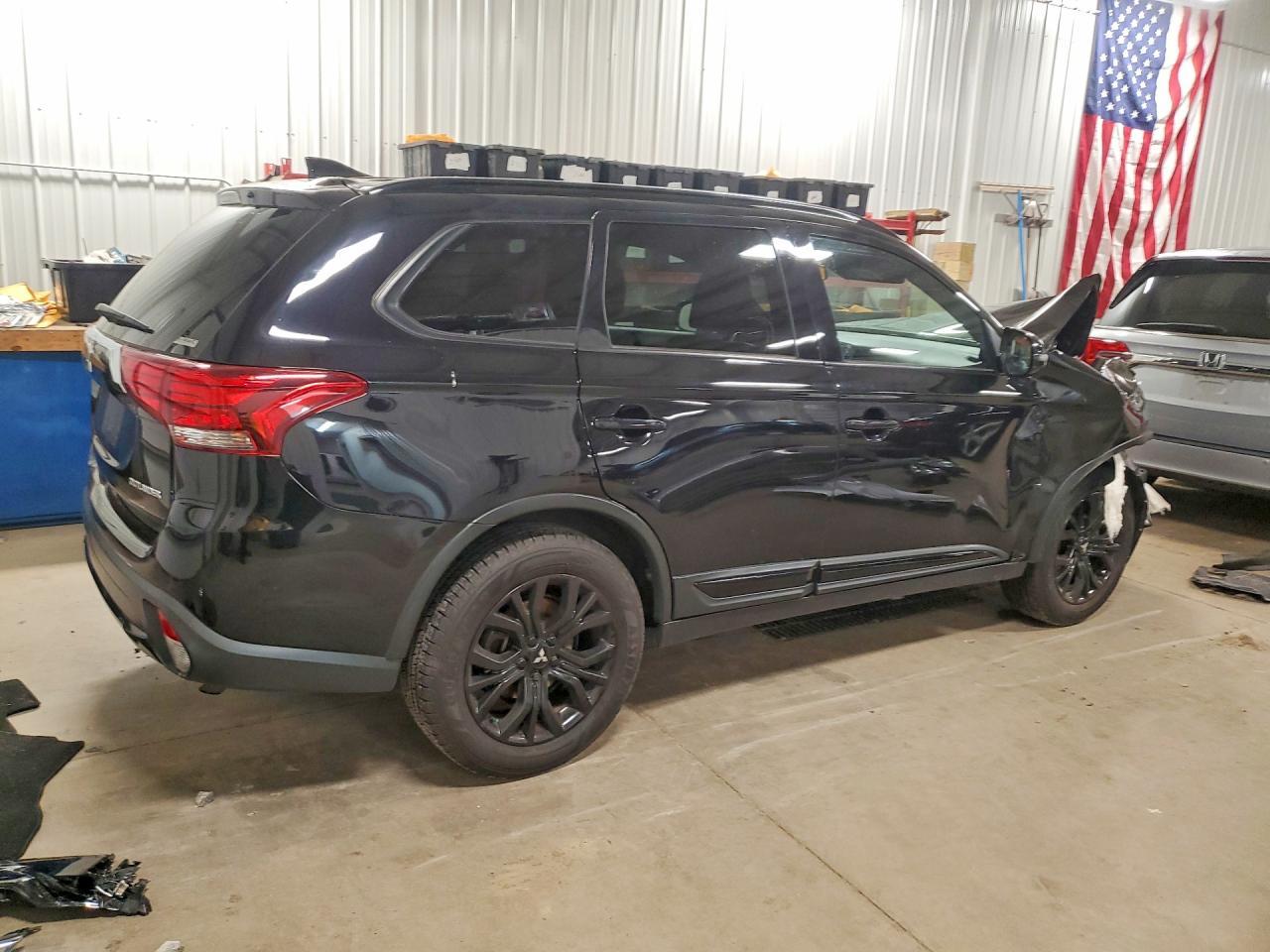 2018 Mitsubishi Outlander Se - Фото 3
