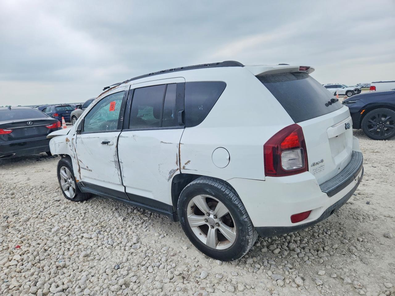 2015 Jeep Compass Sport - Фото 2