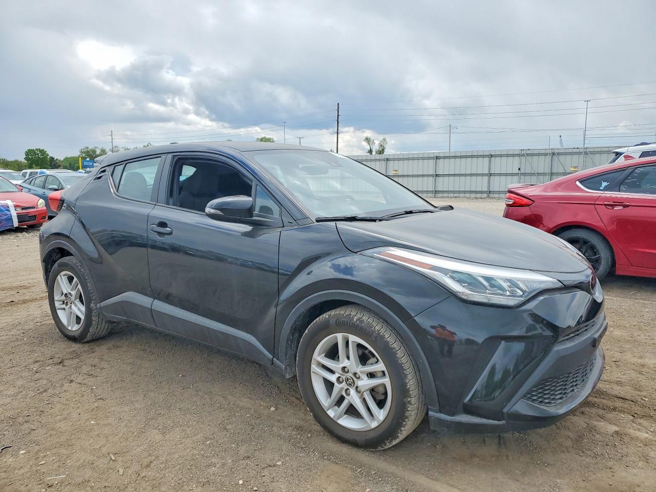 2020 Toyota C-Hr Le - Image 4