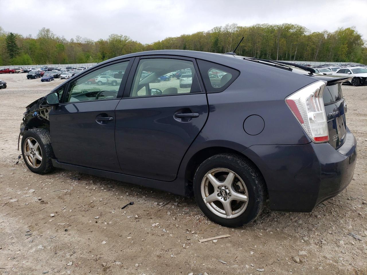 2010 Toyota Prius Iii - Фото 2