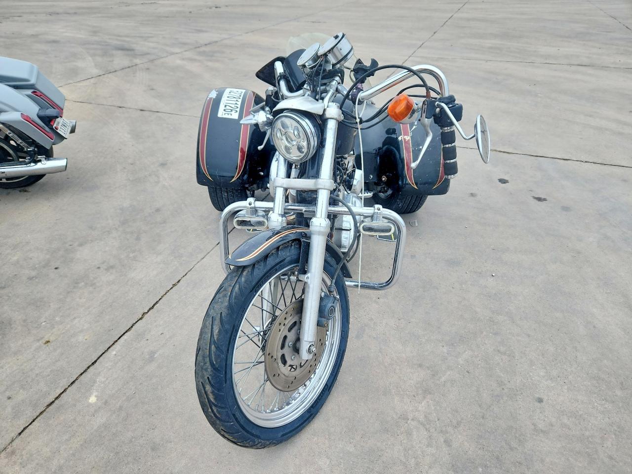 1997 Harley-Davidson Xl883 Hugger - Image 2