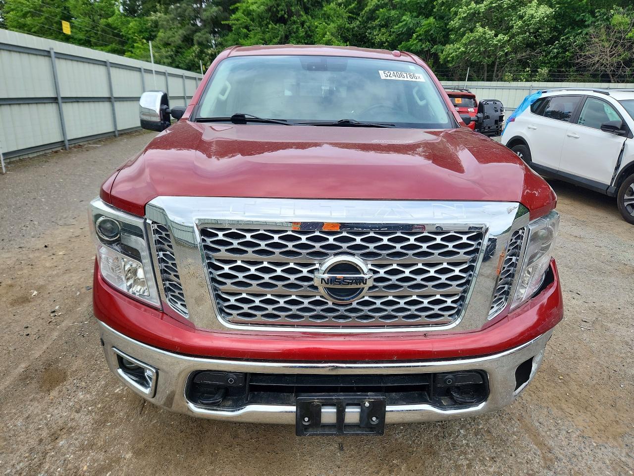 2017 Nissan Titan Sl - Image 5