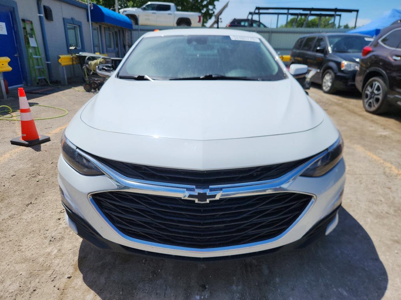 2021 Chevrolet Malibu Rs - Image 5