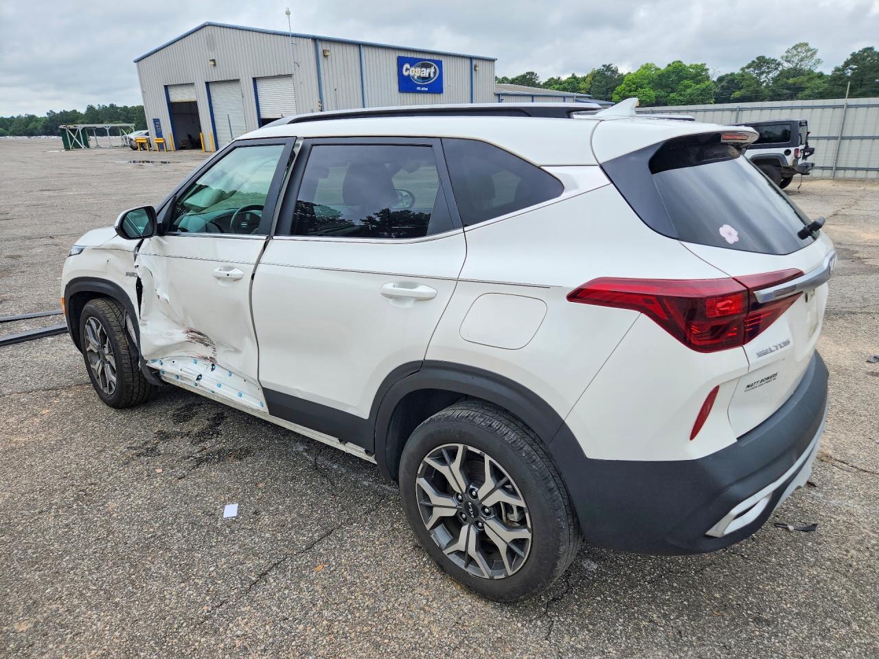 2022 Kia Seltos Ex - Фото 2