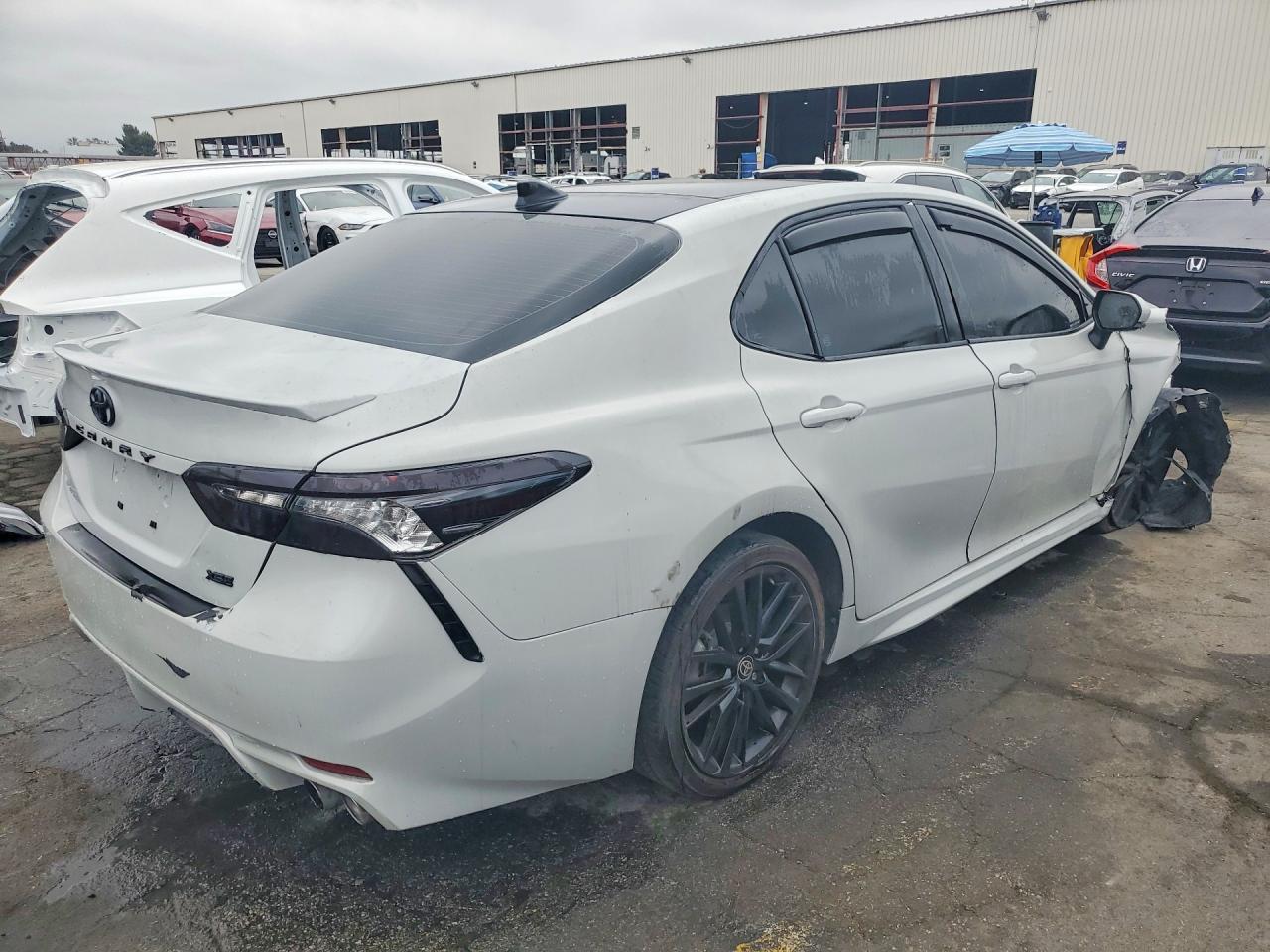 2023 Toyota Camry Xse - Image 3