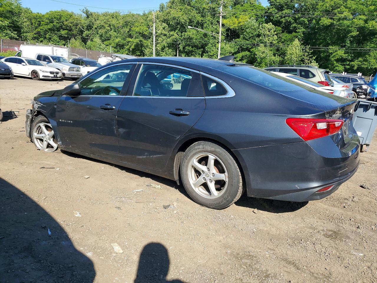 2017 Chevrolet Malibu Ls - Фото 2