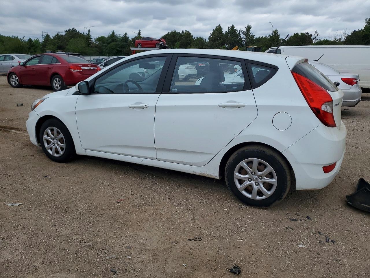 2013 Hyundai Accent Gs - Фото 2