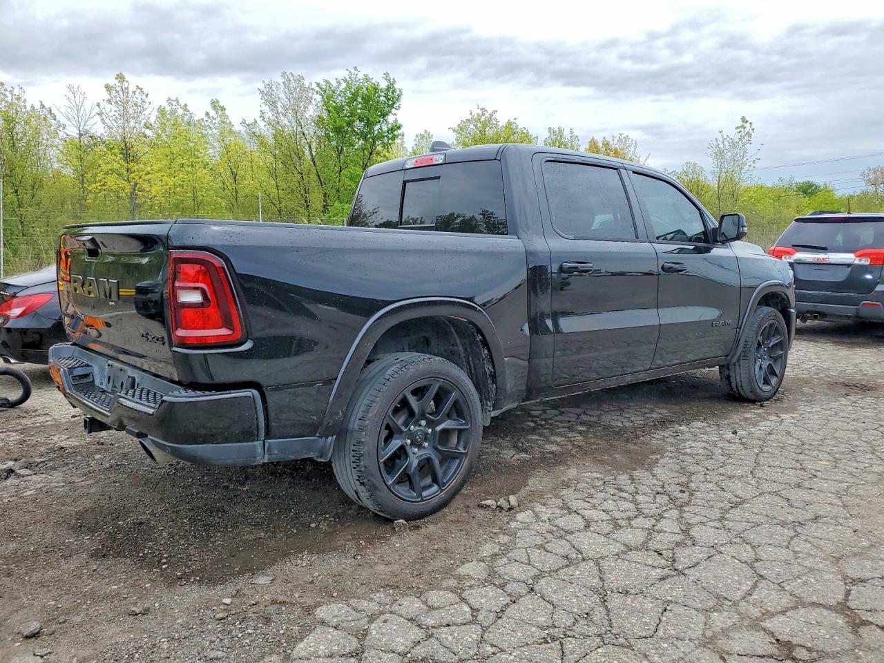 2025 Ram 1500 Laramie - Image 3