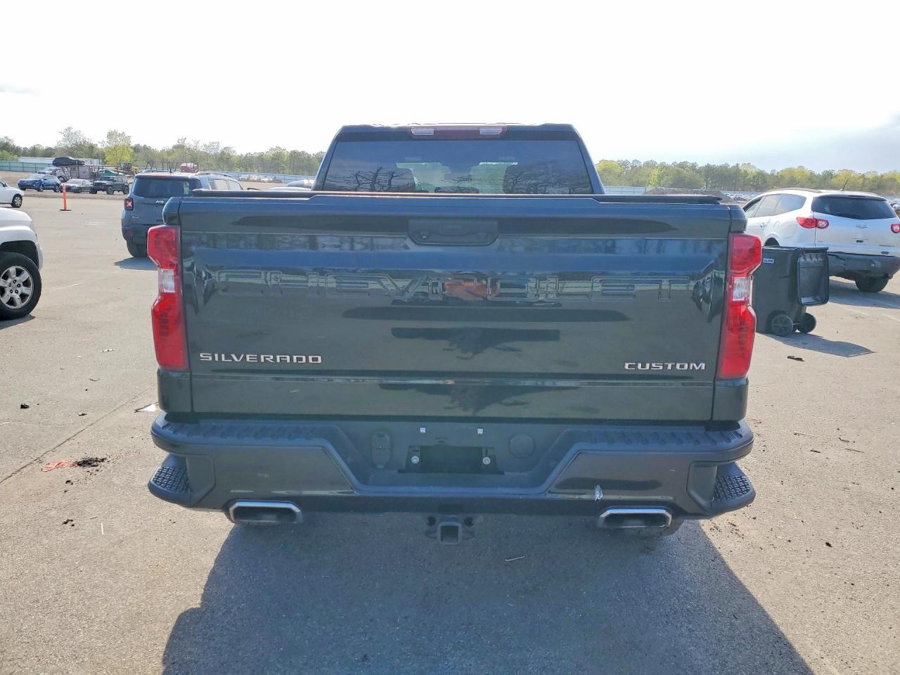 2022 Chevrolet Silverado K1500 Trail Boss Custom - Image 6