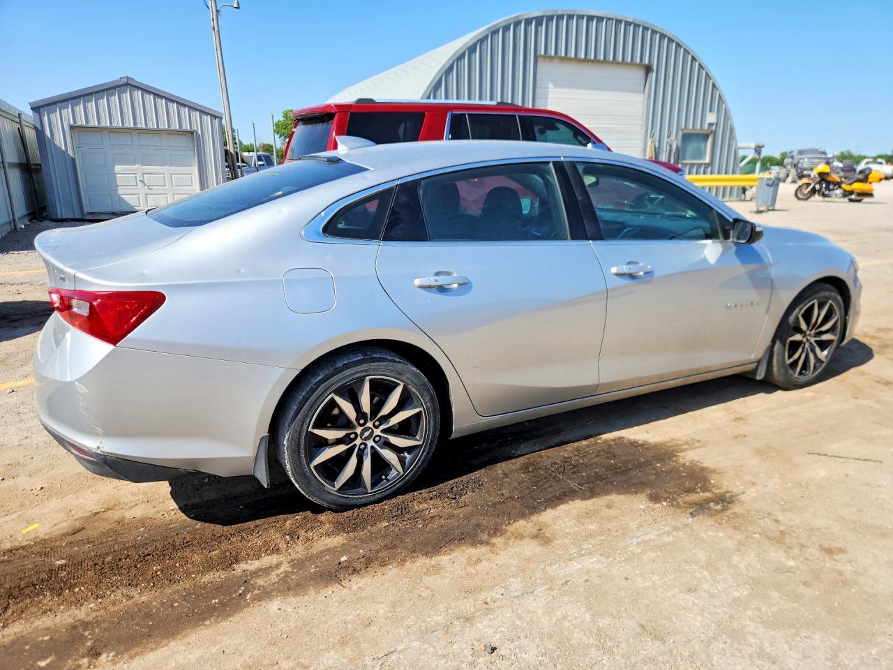 2017 Chevrolet Malibu Lt - Фото 3