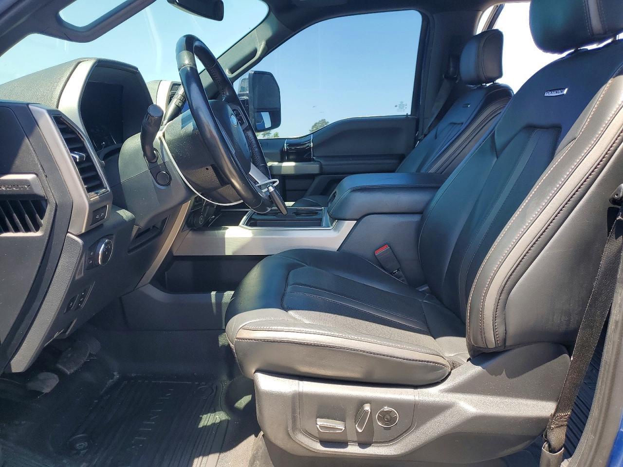 2022 Ford F350 Super Duty - Image 7
